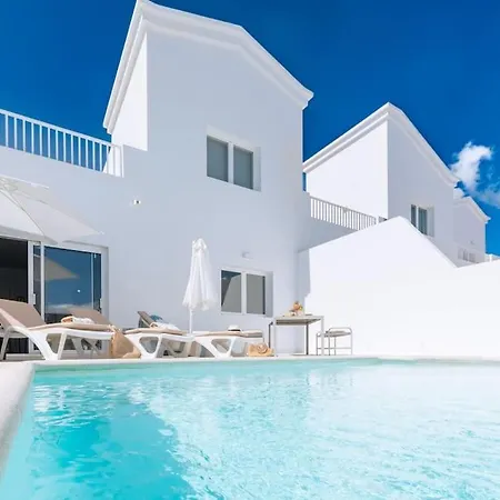 Casa Lolalo - Modern With Pool, 15min Walk To Marina Rubicon בית נופש פלאיה בלנקה