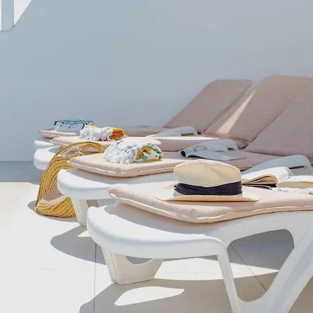 Casa Lolalo - Modern With Pool, 15min Walk To Marina Rubicon בית נופש פלאיה בלנקה