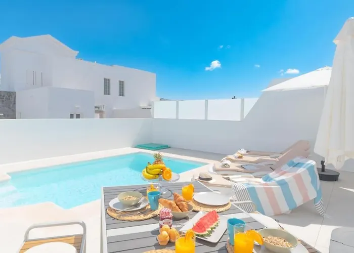 Casa Lolalo - Modern With Pool, 15min Walk To Marina Rubicon *