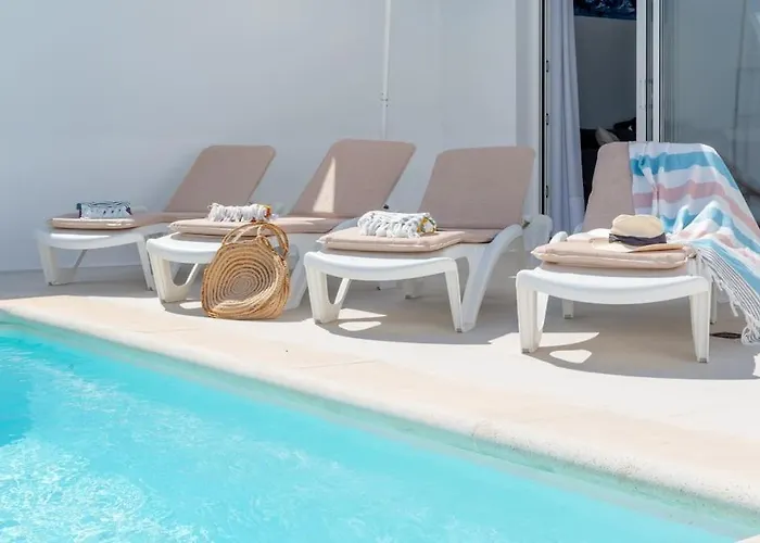 Casa Lolalo - Modern With Pool, 15min Walk To Marina Rubicon