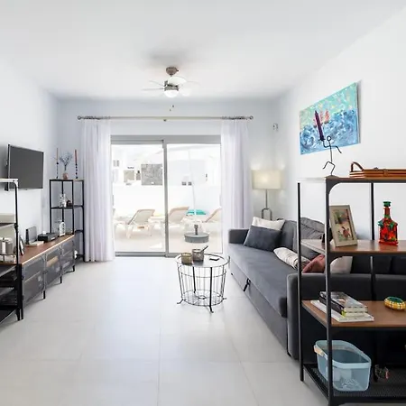 Casa Lolalo - Modern With Pool, 15min Walk To Marina Rubicon פלאיה בלנקה
